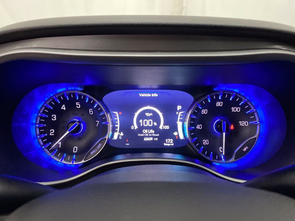 Used 2024 Chrysler Pacifica Touring-L FWD image 26