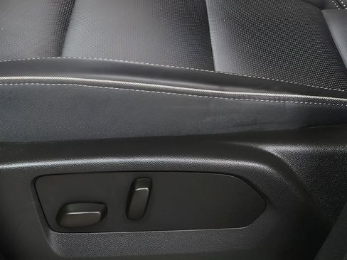 Used 2023 Buick Envision Essence image 20