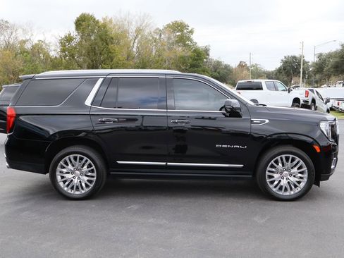 Certified 2023 GMC Yukon Denali w/ Advanced Technology Package image 9