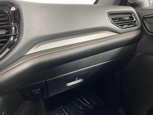 Used 2025 Dodge Durango GT AWD/4WD image 32