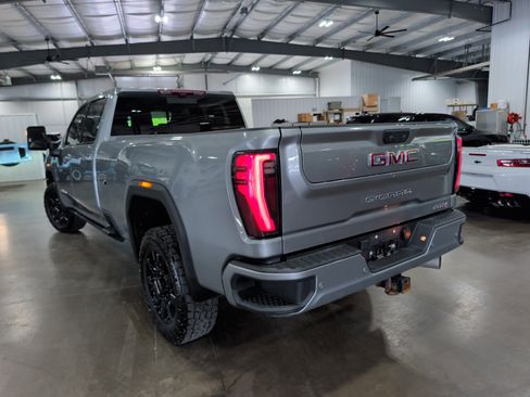 Used 2024 GMC Sierra 3500 AT4 w/ AT4 Premium Plus Package AWD/4WD image 4
