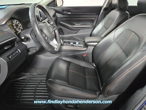 Used 2019 Nissan Altima 2.5 SR FWD image 14
