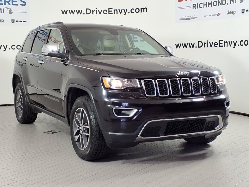 Used 2018 Jeep Grand Cherokee Limited AWD/4WD image 3