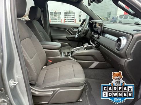 Used 2025 Chevrolet Colorado LT w/ Advanced Trailering Package image 20