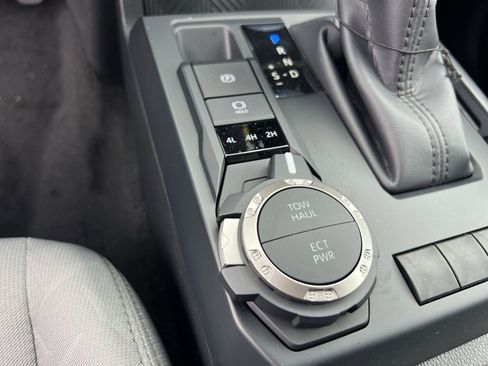 New 2026 Toyota Tacoma SR5 AWD/4WD image 23