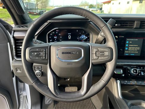Used 2024 GMC Sierra 2500 Denali Ultimate w/ Max Trailering Package AWD/4WD image 18