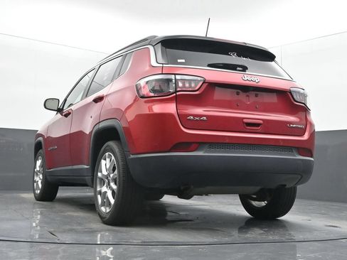 Used 2025 Jeep Compass Limited AWD/4WD image 30