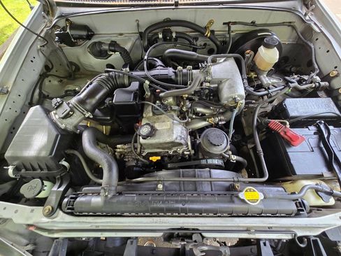 Used 2002 Toyota Tacoma 2WD Regular Cab image 27