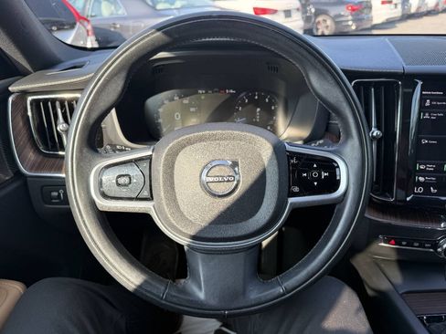 Used 2021 Volvo XC60 T5 Inscription w/ Advanced Package AWD/4WD image 26