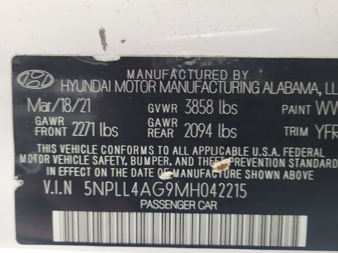 Used 2021 Hyundai Elantra SE image 33