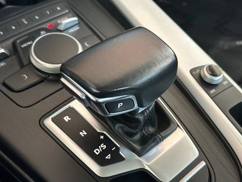 Used 2018 Audi A4 Sedan AWD/4WD image 27