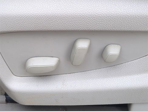 Used 2015 GMC Yukon XL Denali image 21