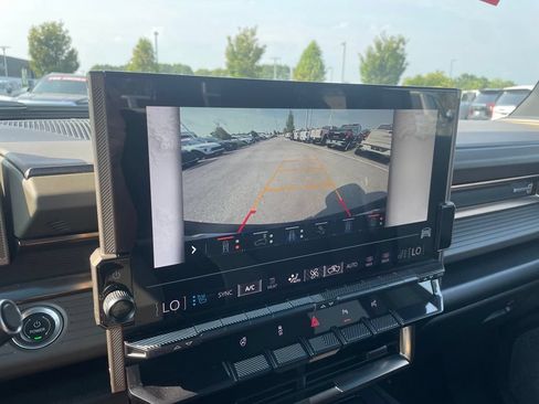 Used 2024 GMC Hummer EV 3X AWD/4WD image 16