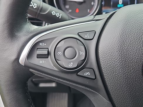 Used 2020 Buick Envision Essence FWD image 19