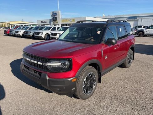 New 2025 Ford Bronco Sport Outer Banks w/ Outer Banks Tech Package+ AWD/4WD image 2
