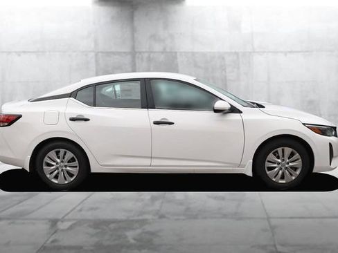 New 2025 Nissan Sentra S image 5