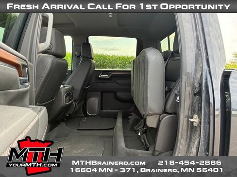 Used 2024 GMC Sierra 2500 Denali w/ Technology Package AWD/4WD image 10