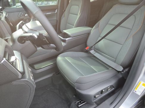 New 2026 GMC Terrain AT4 w/ Convenience Package III AWD/4WD image 28