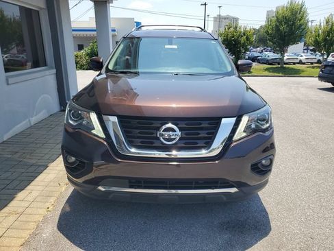 Used 2019 Nissan Pathfinder SL AWD/4WD image 14