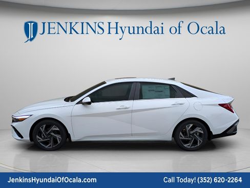 New 2026 Hyundai Elantra Limited FWD image 9