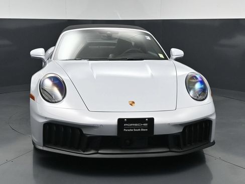 Certified 2025 Porsche 911 Targa 4 GTS AWD/4WD image 15