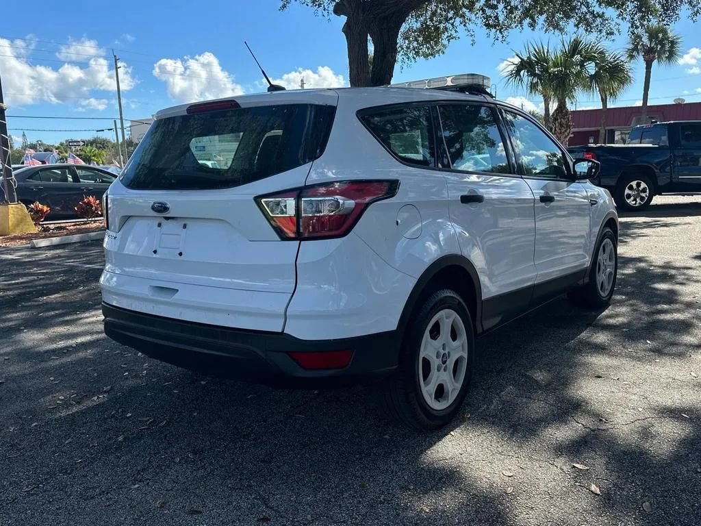 Used 2017 Ford Escape S FWD image 9