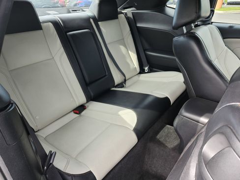 Used 2015 Dodge Challenger SXT Plus RWD image 20
