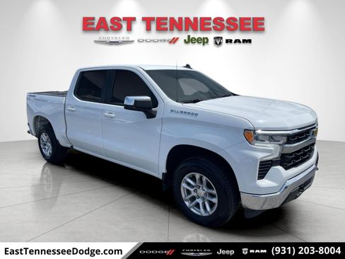 Used 2022 Chevrolet Silverado 1500 LT AWD/4WD image 1