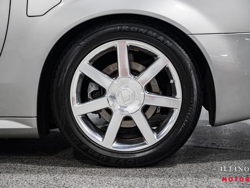 Used 2004 Cadillac XLR image 11