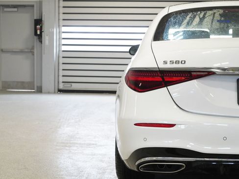 New 2026 Mercedes-Benz S 580 4MATIC Sedan image 12