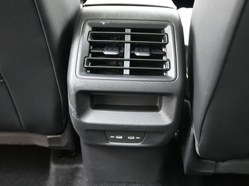 New 2026 Volkswagen Tiguan SE R-Line image 20