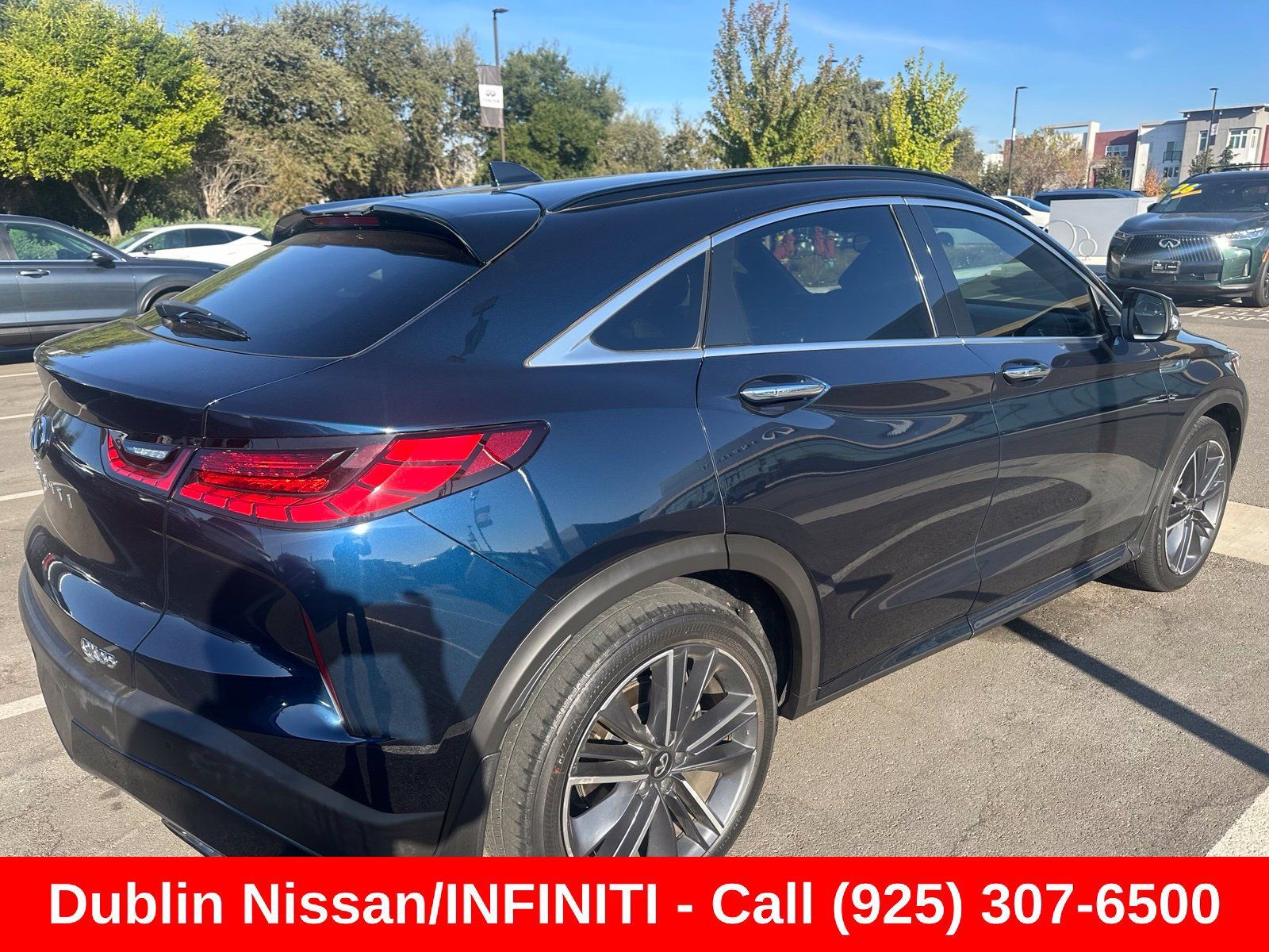 Used 2023 INFINITI QX55 Luxe w/ Cargo Package AWD/4WD image 4