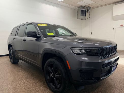 Used 2023 Jeep Grand Cherokee L Laredo AWD/4WD image 8