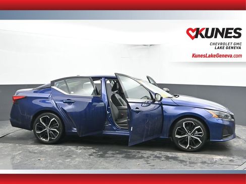 Used 2024 Nissan Altima 2.5 SR image 56