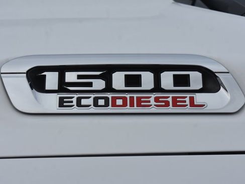 Used 2023 RAM 1500 Laramie AWD/4WD image 11