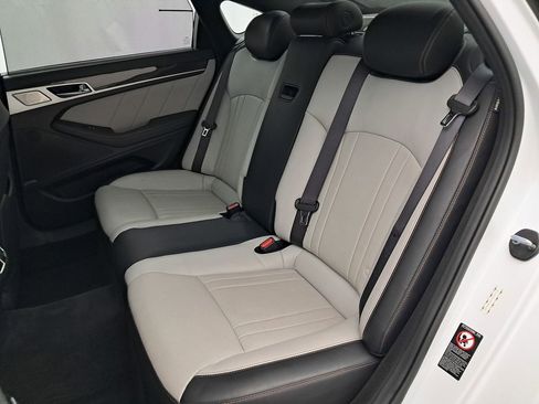 Used 2018 Genesis G80 3.3T Sport AWD/4WD image 42