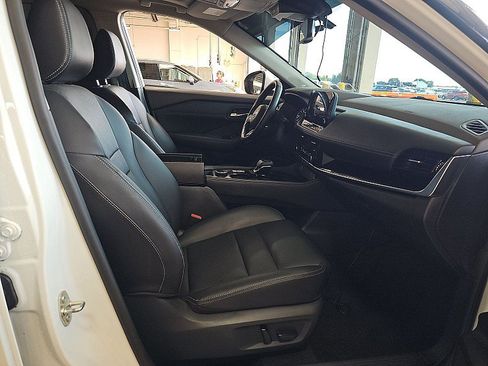 Used 2023 Nissan Rogue SL w/ SL Premium Package AWD/4WD image 9