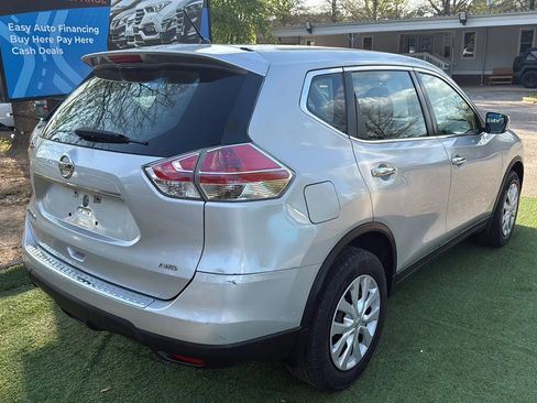 Used 2015 Nissan Rogue S image 8