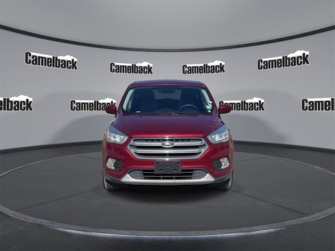 Used 2017 Ford Escape SE image 2