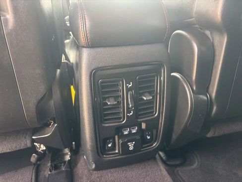 Used 2018 Dodge Durango GT AWD/4WD image 27