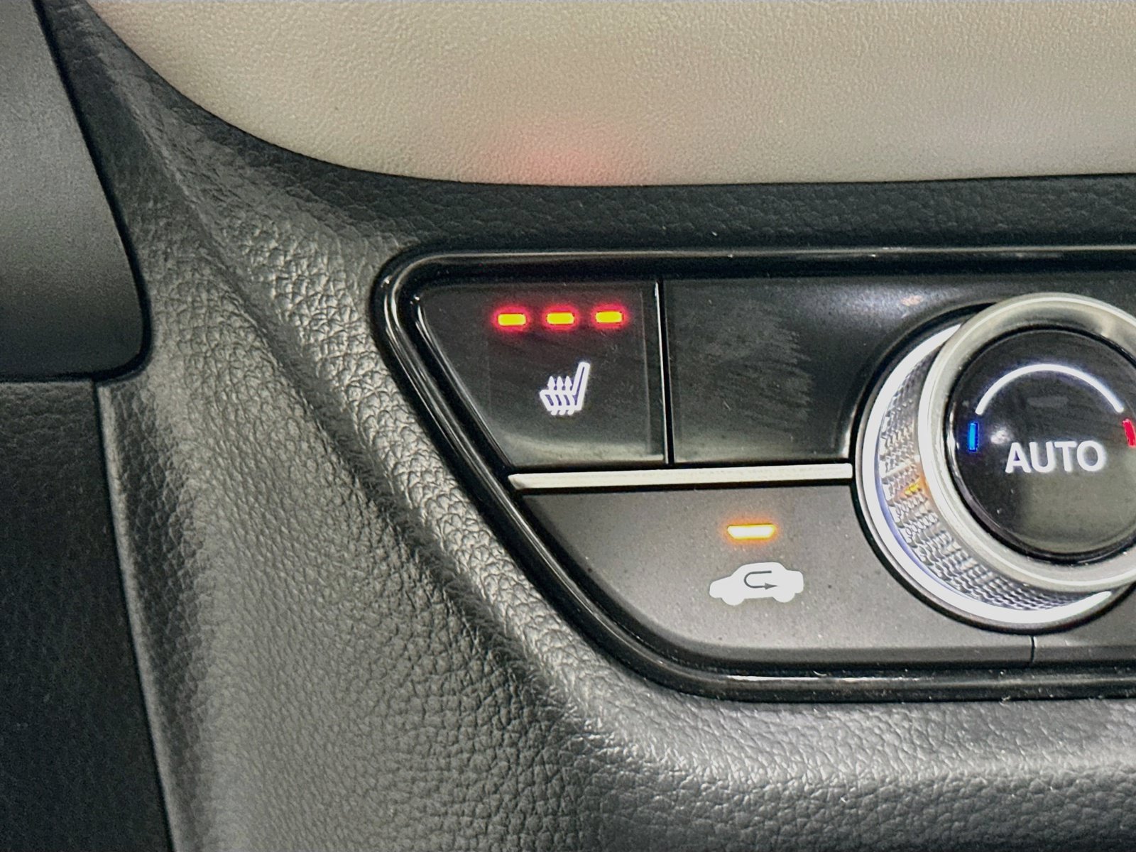 Used 2026 Honda HR-V EX-L image 19
