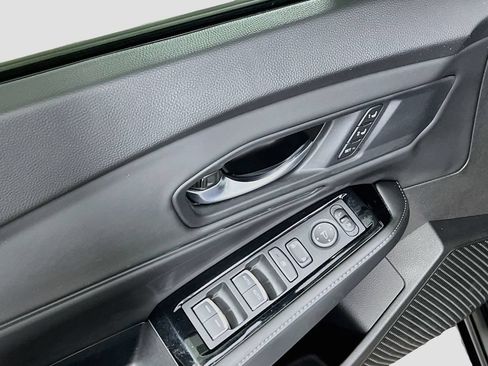 Used 2025 Honda Accord Touring image 16