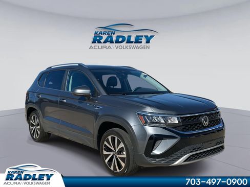Certified 2023 Volkswagen Taos SE w/ Panoramic Sunroof Package image 1
