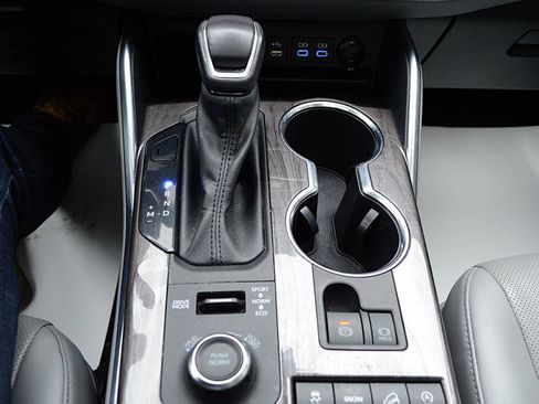 Used 2022 Toyota Highlander Platinum image 31