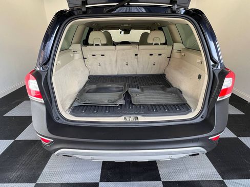 Used 2016 Volvo XC70 T5 Premier w/ Proximity Package image 28