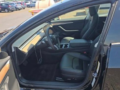 Used 2023 Tesla Model 3 Standard Range RWD image 2