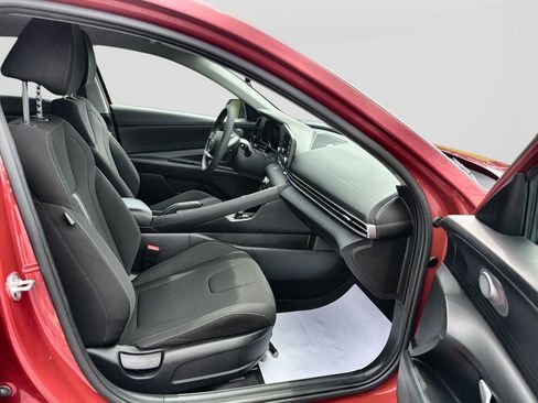 Used 2023 Hyundai Elantra SEL FWD image 29