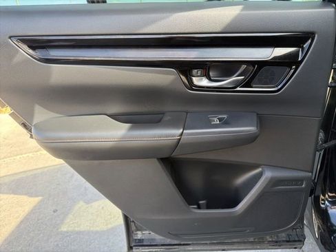 Used 2025 Honda CR-V Sport Touring image 27