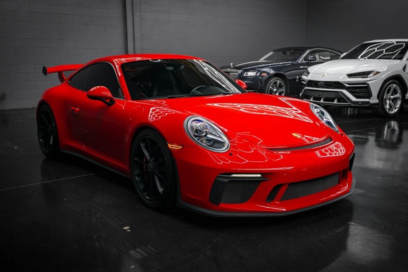 Used 2018 Porsche 911 GT3 w/ Sport Chrono Package RWD image 3