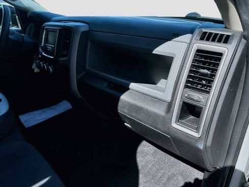 Used 2019 RAM 1500 Express w/ Express Value Package AWD/4WD image 29